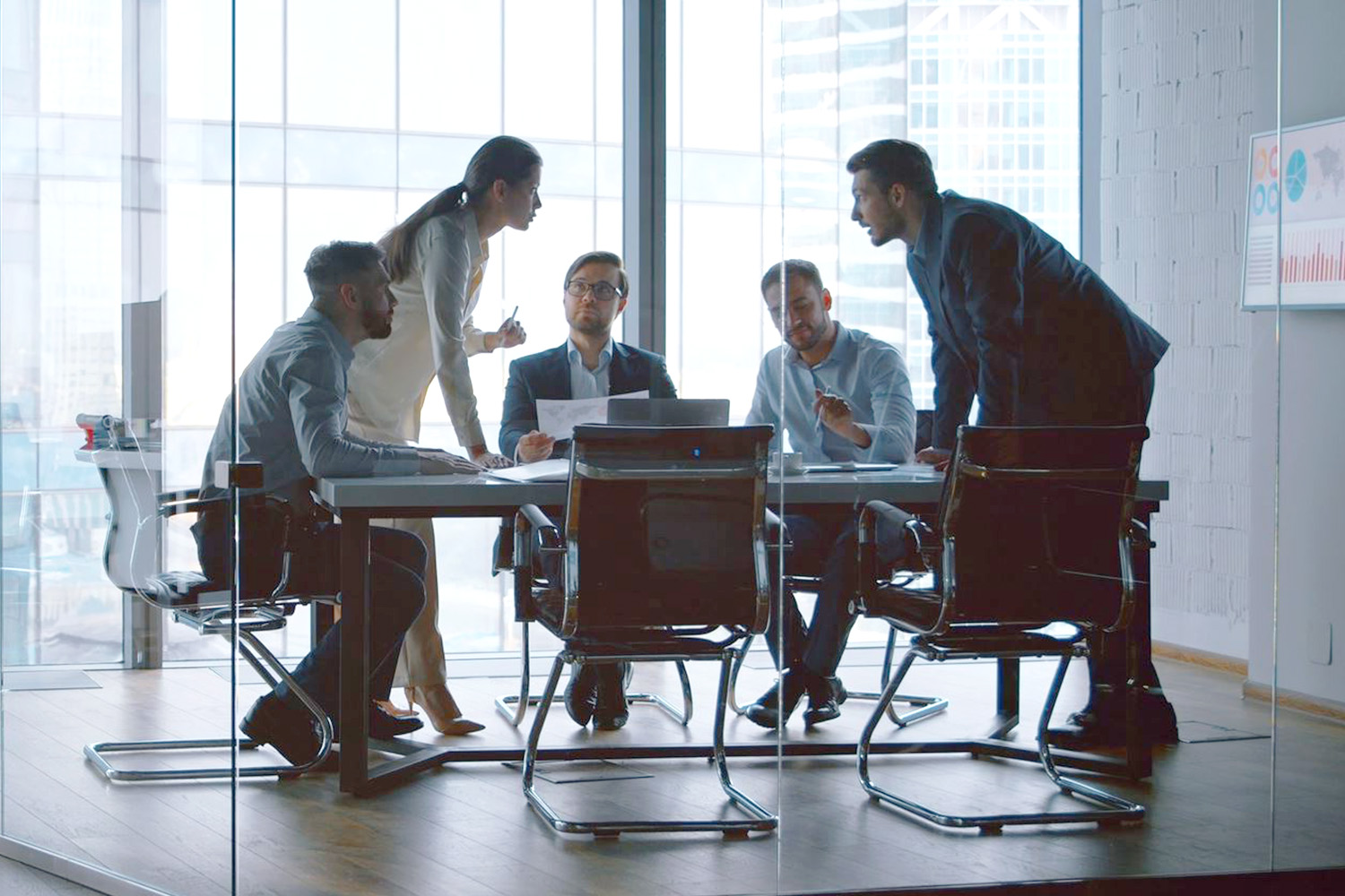 A Strategic Guide to Mitigating Legal Risks in Complex Cases