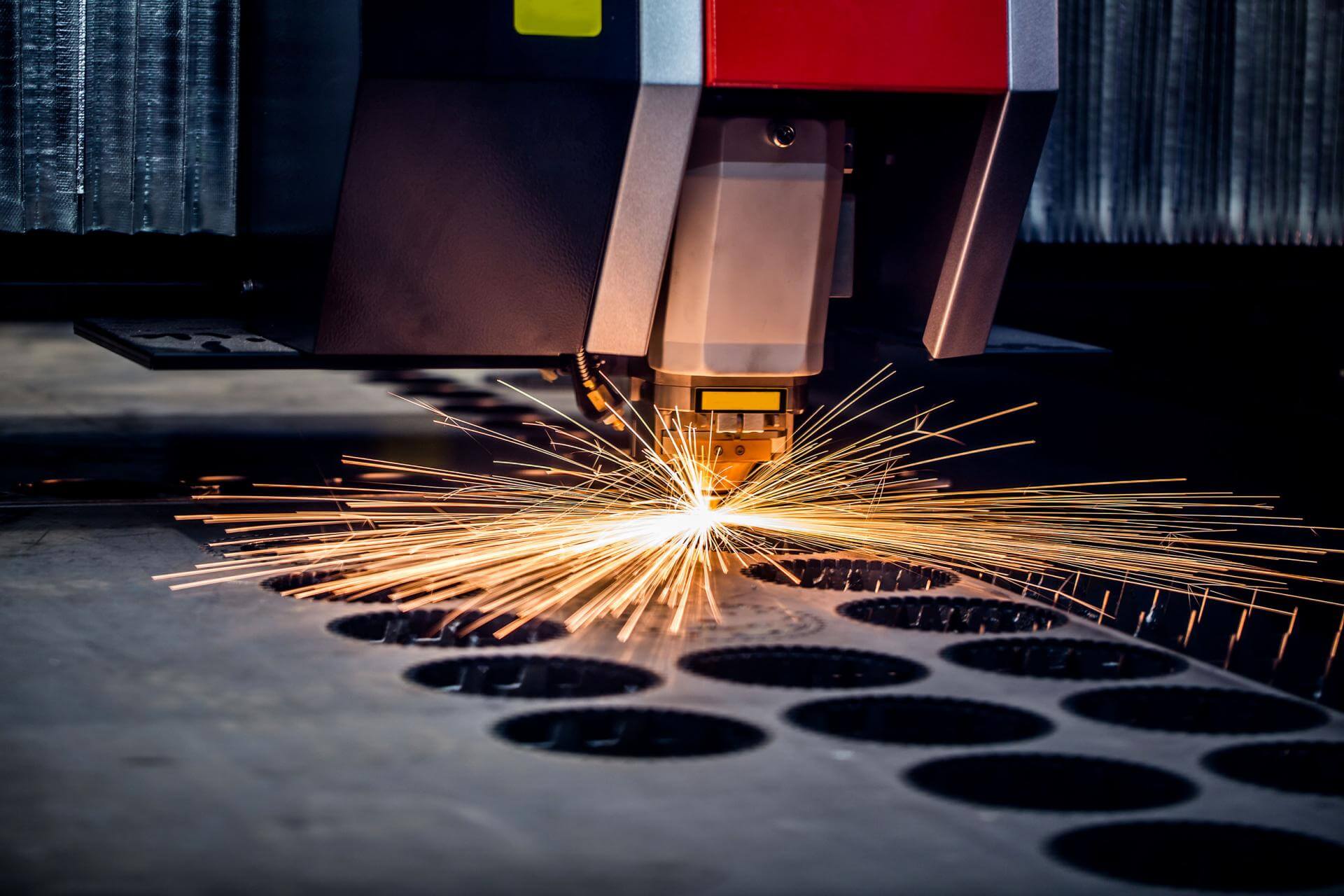 Advantages of Laser Cutting Services for Manufacturing